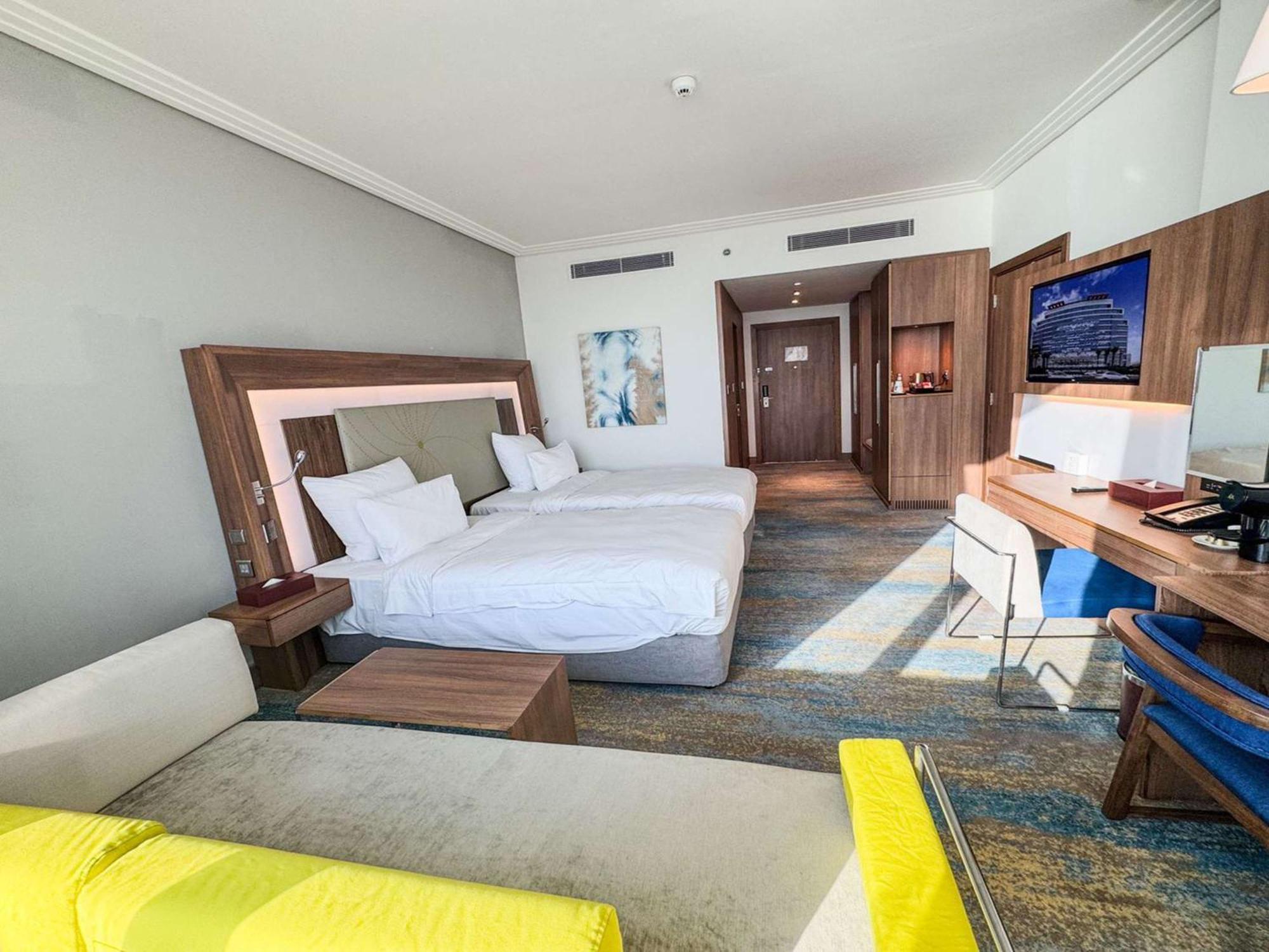 Novotel Jazan Extérieur photo A room at the hotel