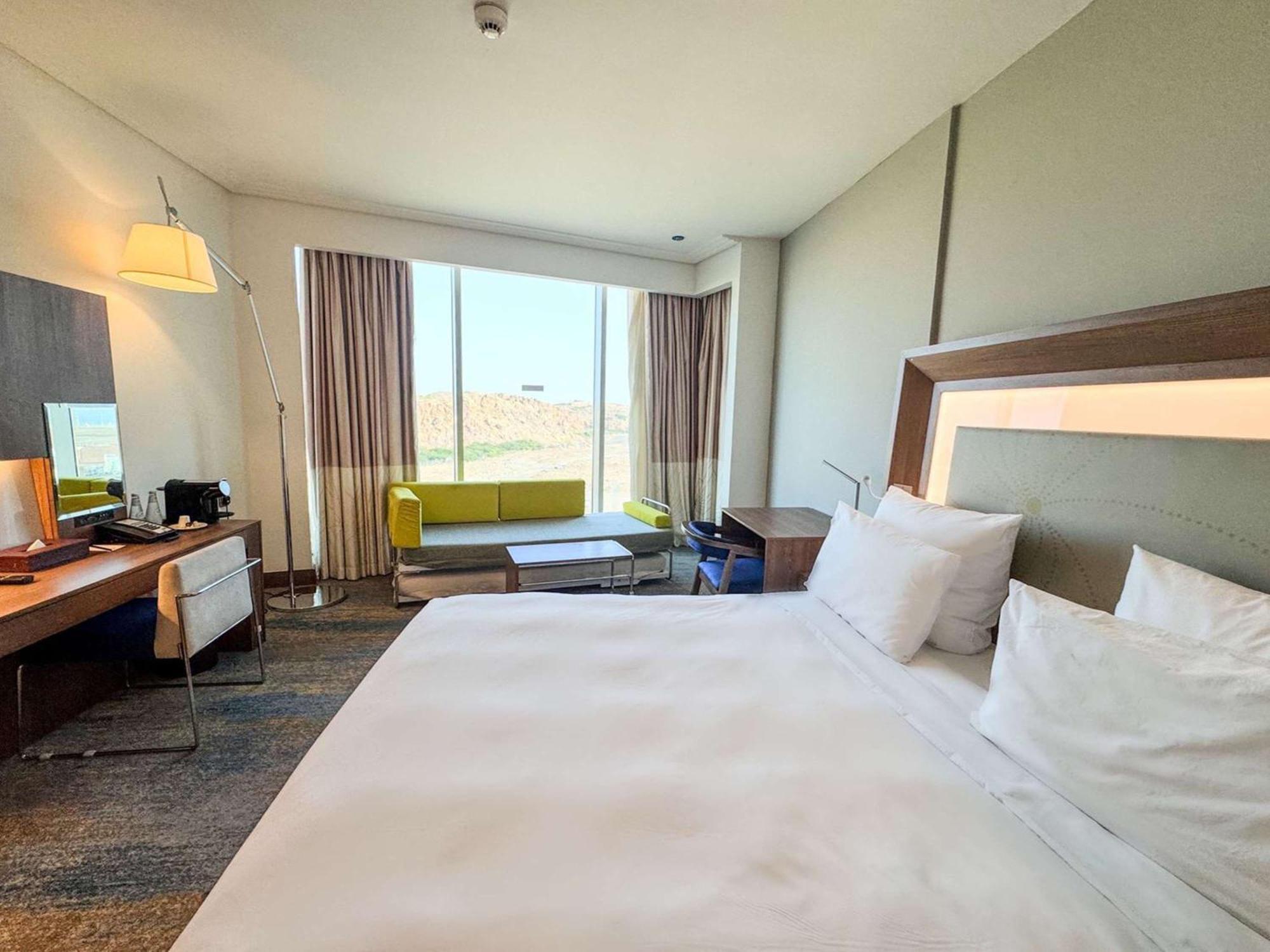 Novotel Jazan Extérieur photo A room at the hotel