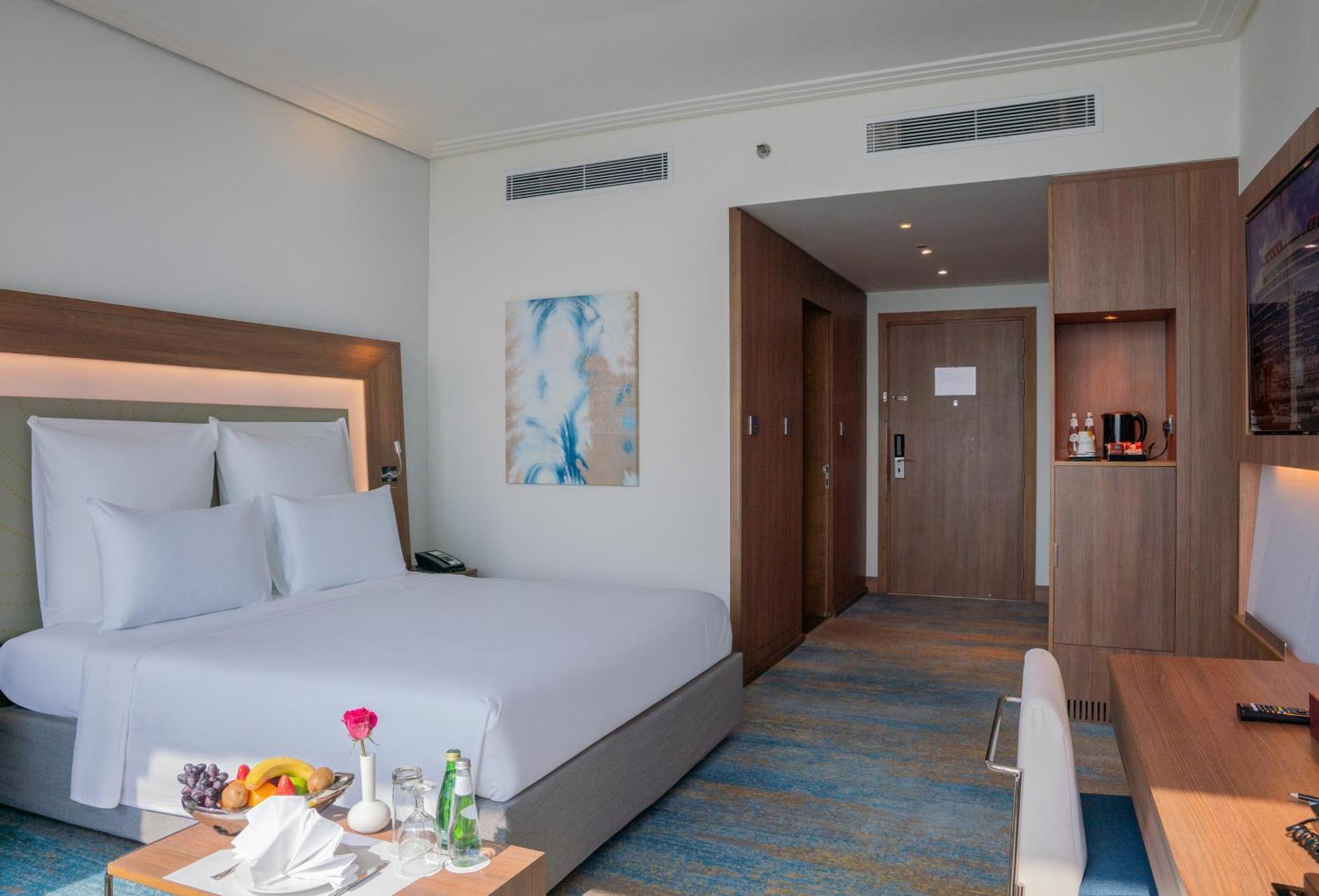 Novotel Jazan Extérieur photo A room at the hotel